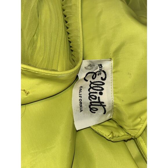 Vintage Miss Elliette Lime Chiffon Dress w/Matching Hat, Pleated Flutter Sleeve - Picture 6 of 10